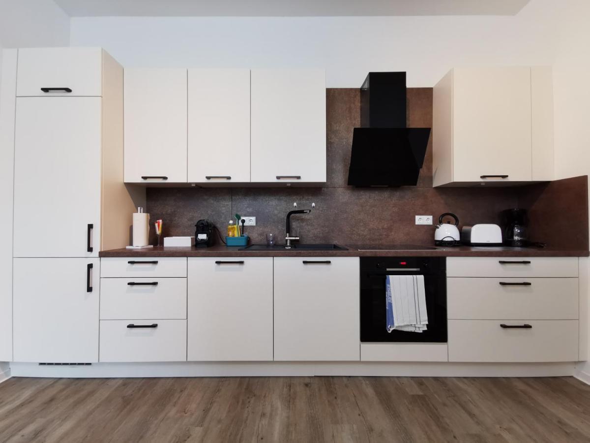 Bohnapartments - Town House Am Stadtpark - Gratis Parkplatz - Wlan Ерфурт Екстериор снимка